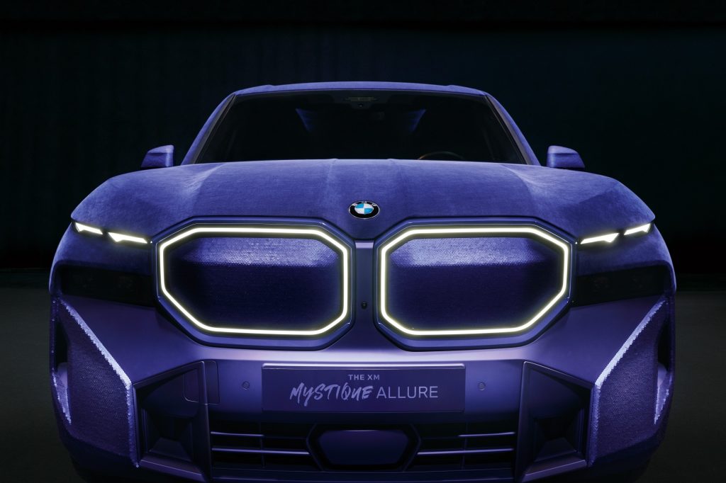 P90549098_lowRes_the-bmw-xm-mystique-