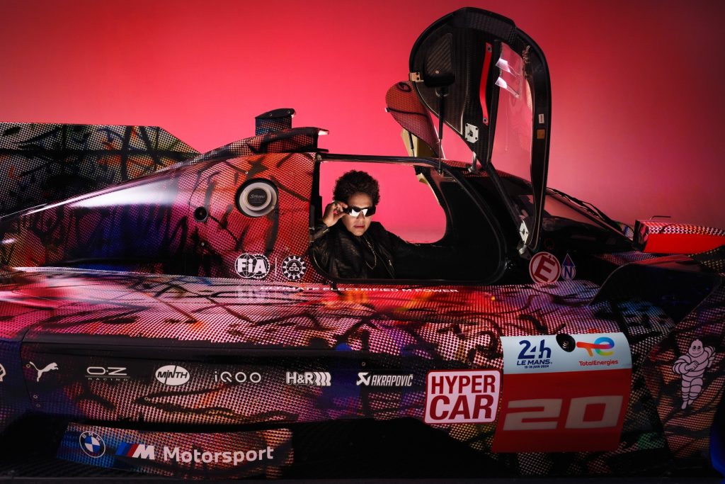 P90550703_lowRes_bmw-art-car-20-with-