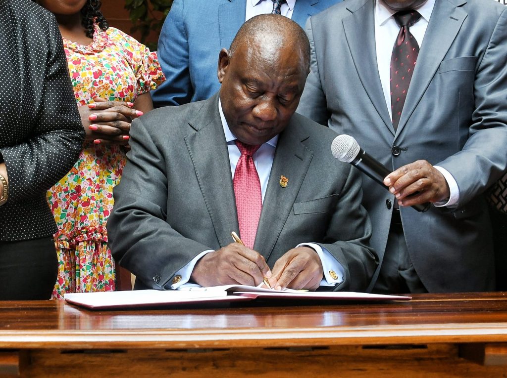 President-Cyril-Ramaphosa-signs-the-NHI-Bill